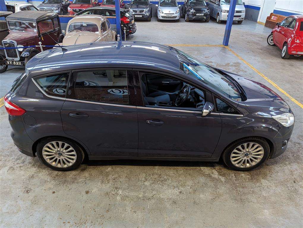 <p>2014 FORD C-MAX TITANIUM TDCI</p>