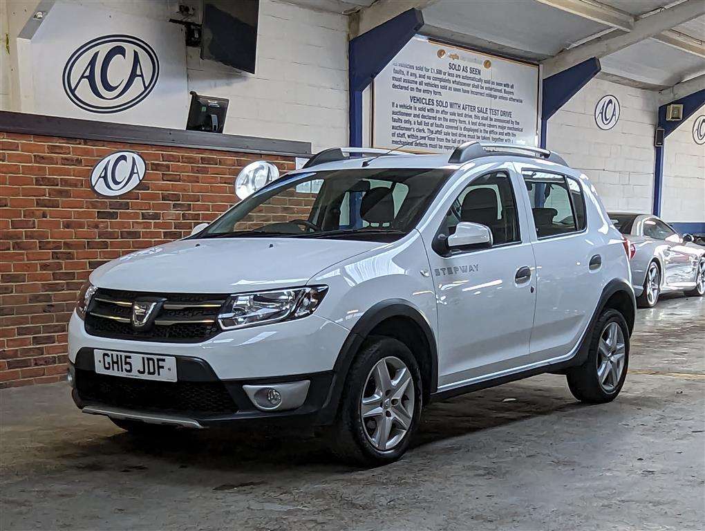 <p>2015 DACIA SANDERO STEPWAY LAUREATE</p>