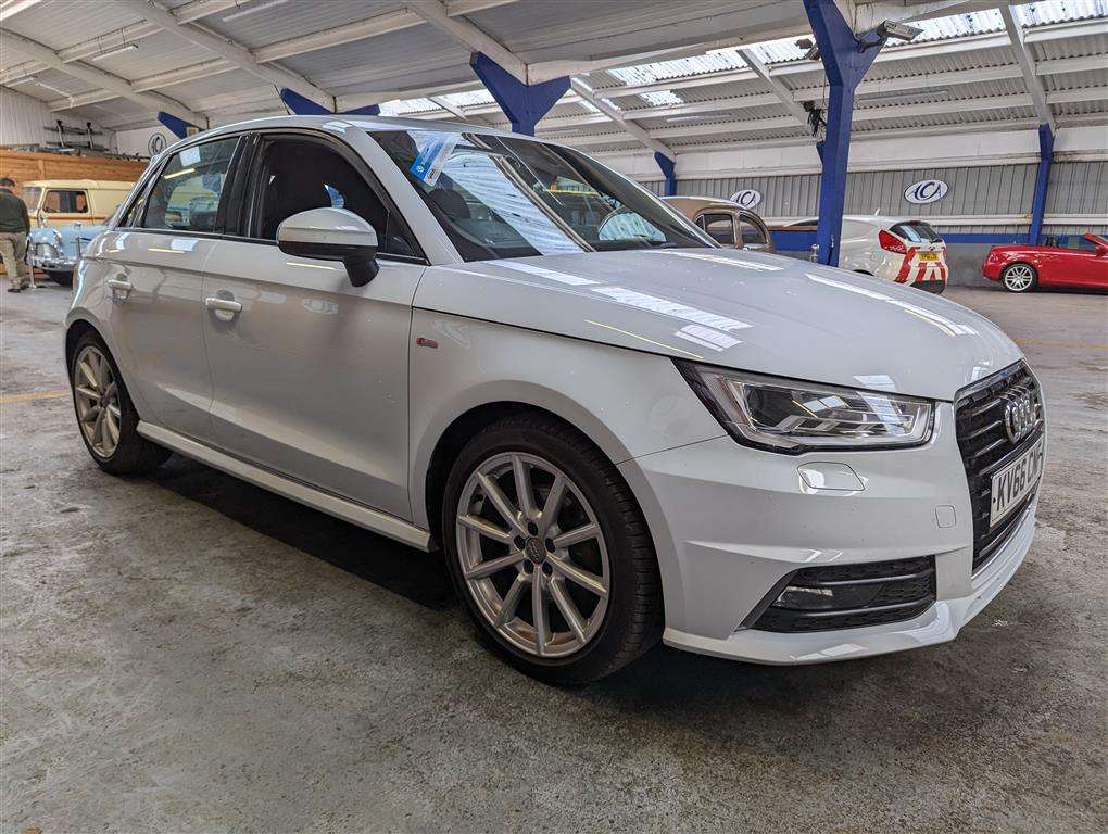 <p>2016 AUDI A1 S LINE TDI S-A</p>