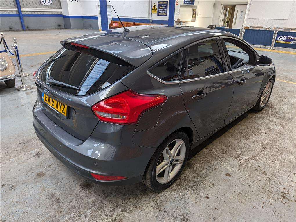 <p>2015 FORD FOCUS ZETEC AUTO</p>