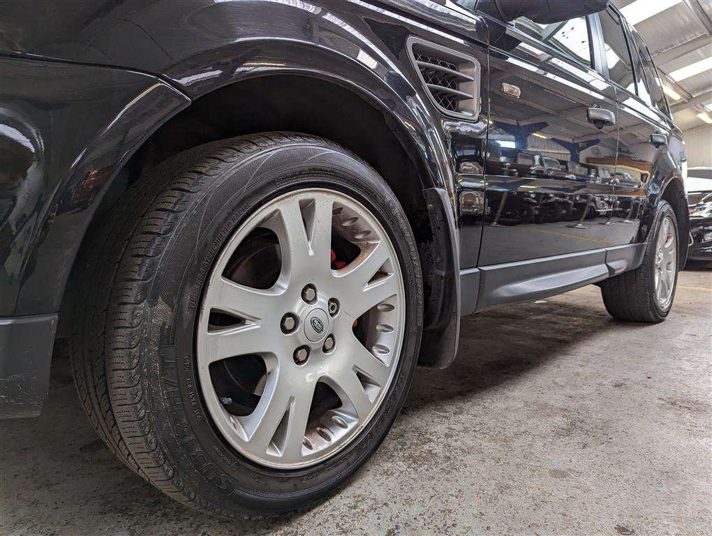 <p>2006 LAND ROVER RANGEROVER SPRT TDV6 SE AUTO</p>