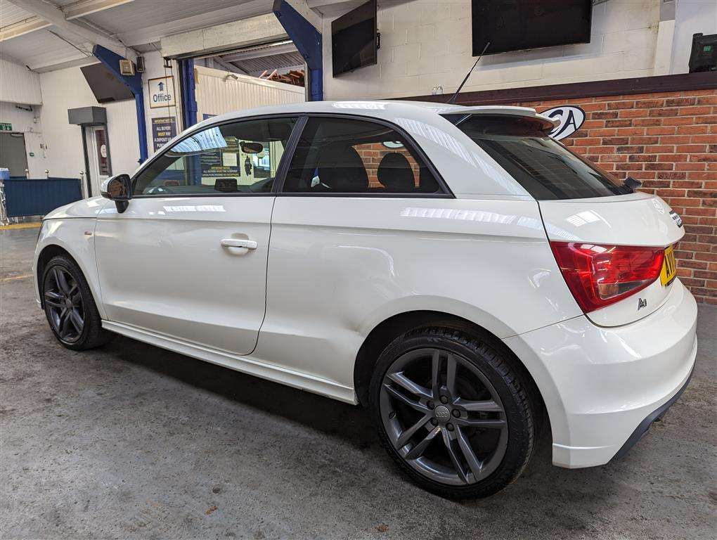 <p>2011 AUDI A1 S LINE TDI</p>