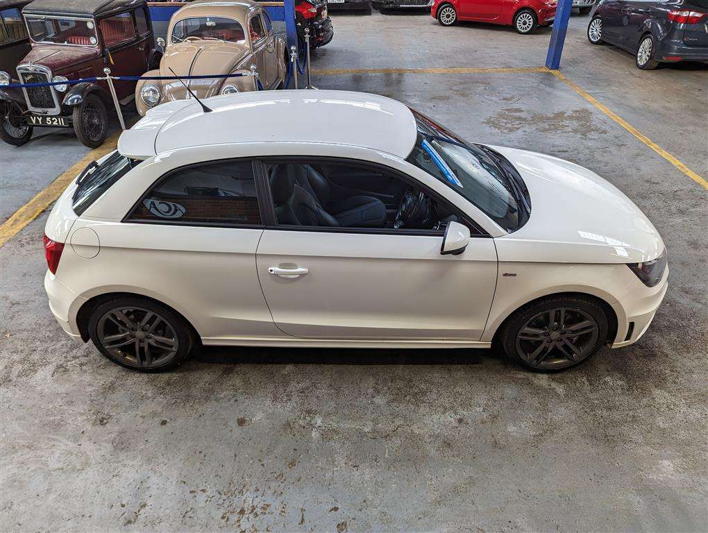 <p>2011 AUDI A1 S LINE TDI</p>