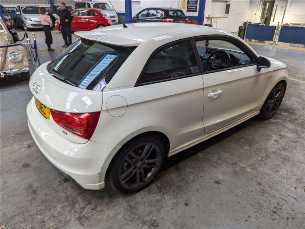 <p>2011 AUDI A1 S LINE TDI</p>