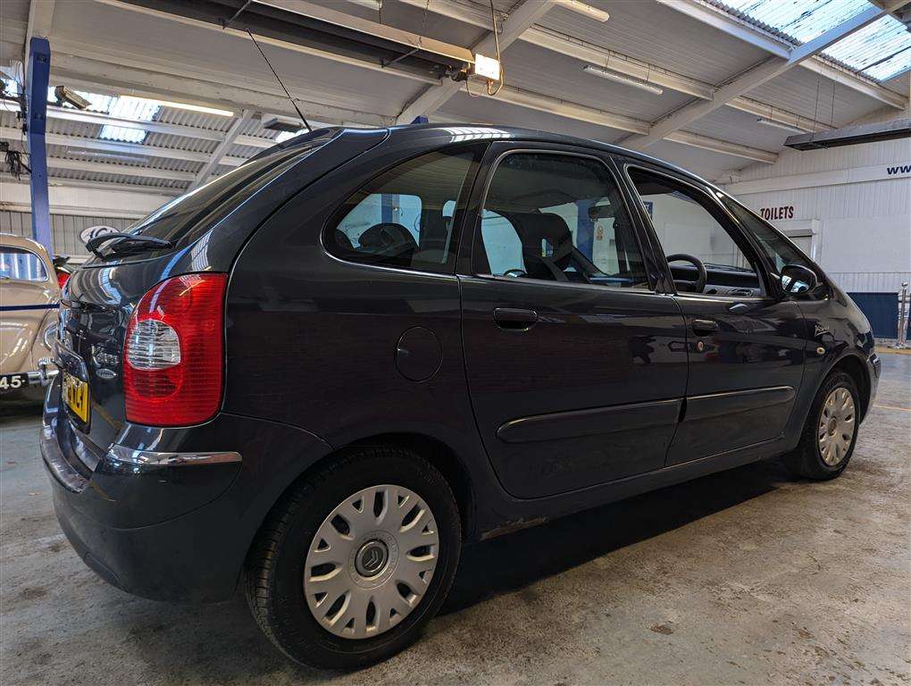 <p>2006 CITROEN XSARA PICASSO DESIRE HDI</p>