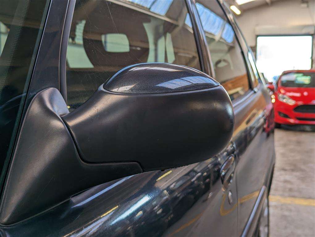 <p>2006 CITROEN XSARA PICASSO DESIRE HDI</p>