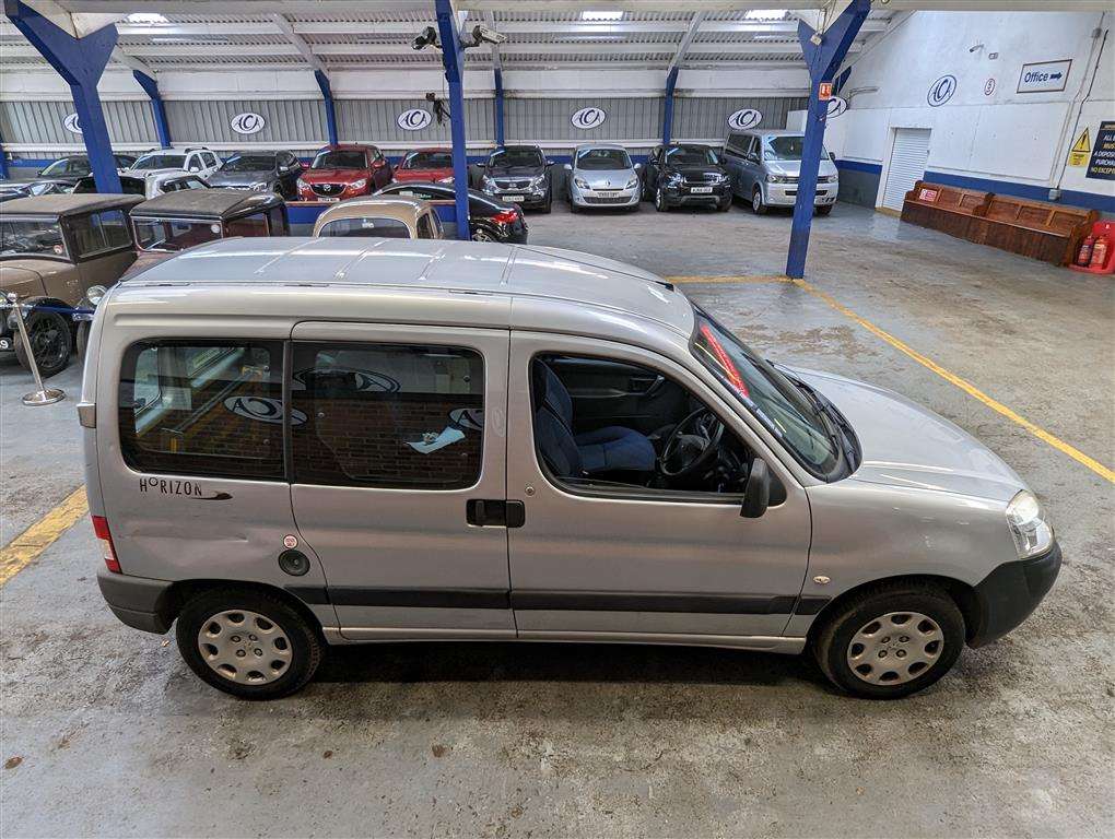 <p>2010 PEUGEOT PARTNER ORIGIN COMBI HDI W.A.V.</p>