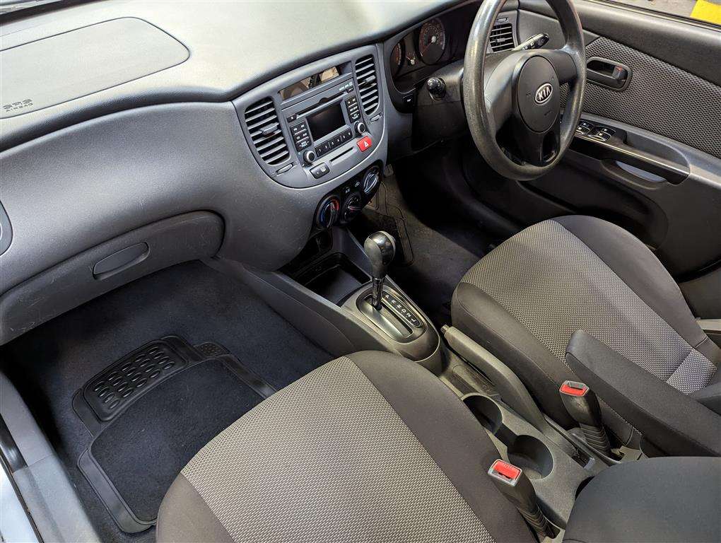 <p>2010 KIA RIO STRIKE AUTO</p>