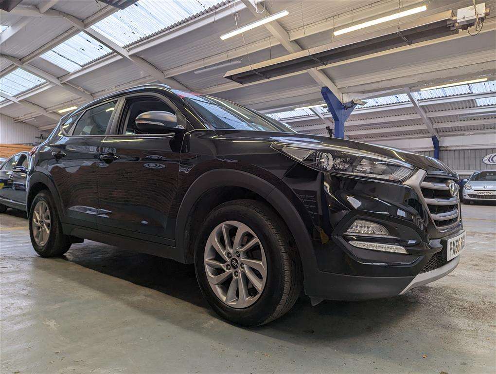 <p>2016 HYUNDAI TUCSON SE NAV B-DRIVE 2WD</p>