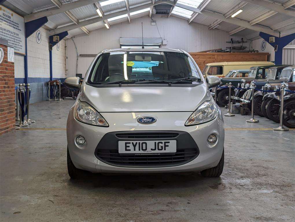 <p>2010 FORD KA ZETEC</p>