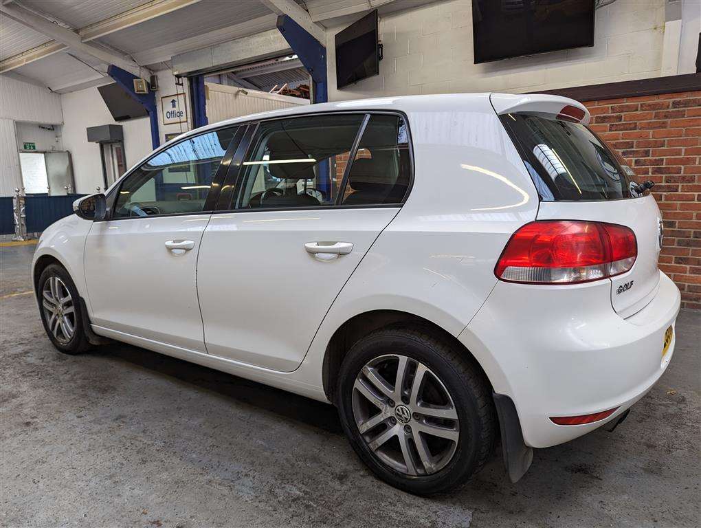 <p>2010 VOLKSWAGEN GOLF SE TSI</p>