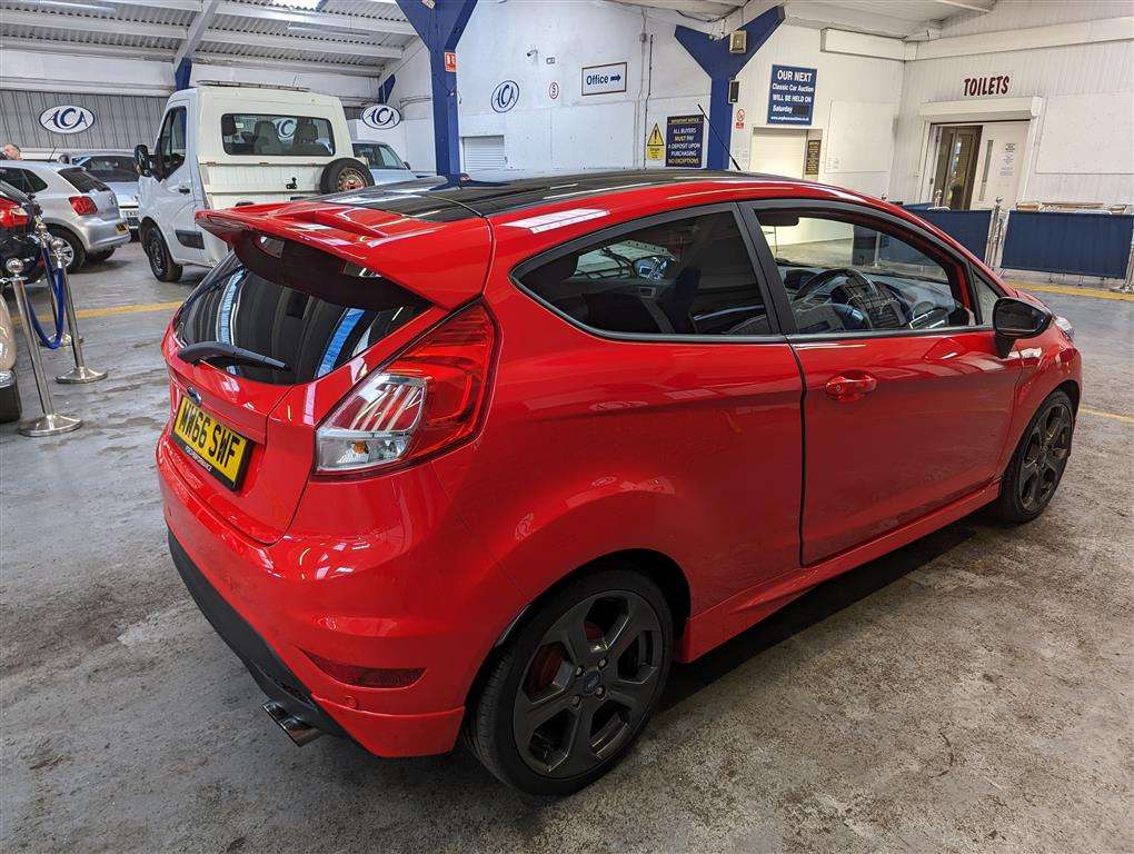 <p>2016 FORD FIESTA ST-LINE RED EDITIO</p>