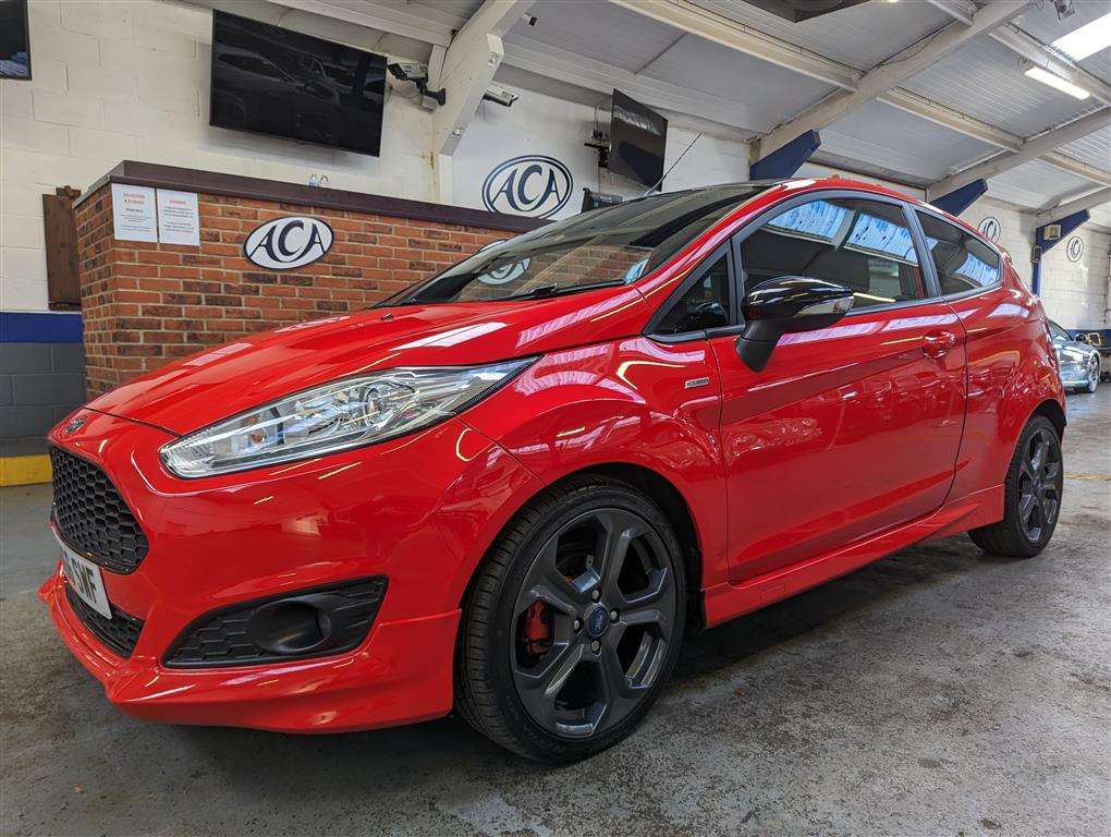 <p>2016 FORD FIESTA ST-LINE RED EDITIO</p>