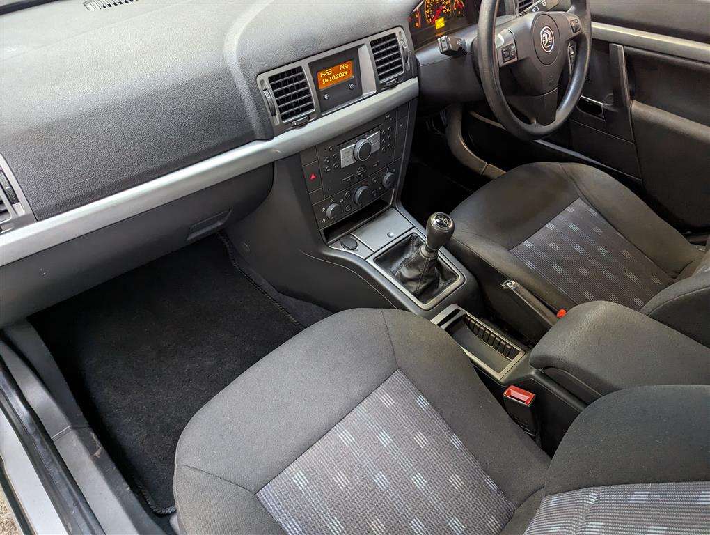 <p>2007 VAUXHALL VECTRA LIFE</p>