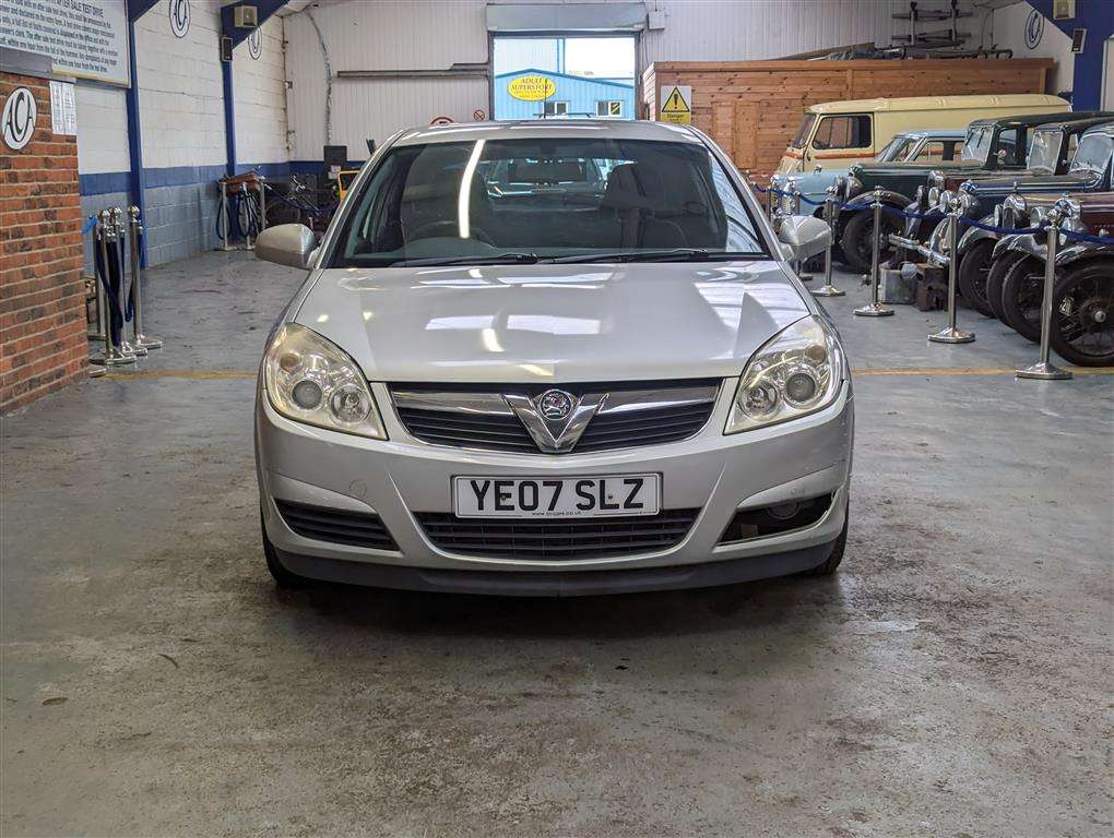 <p>2007 VAUXHALL VECTRA LIFE</p>