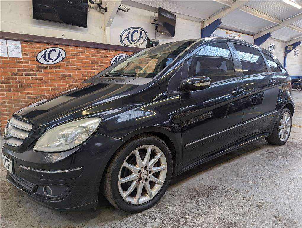 <p>2008 MERCEDES B200 CDI SE CVT</p>