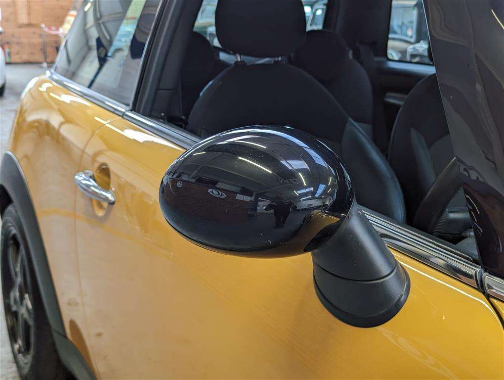 <p>2007 MINI COOPER</p>