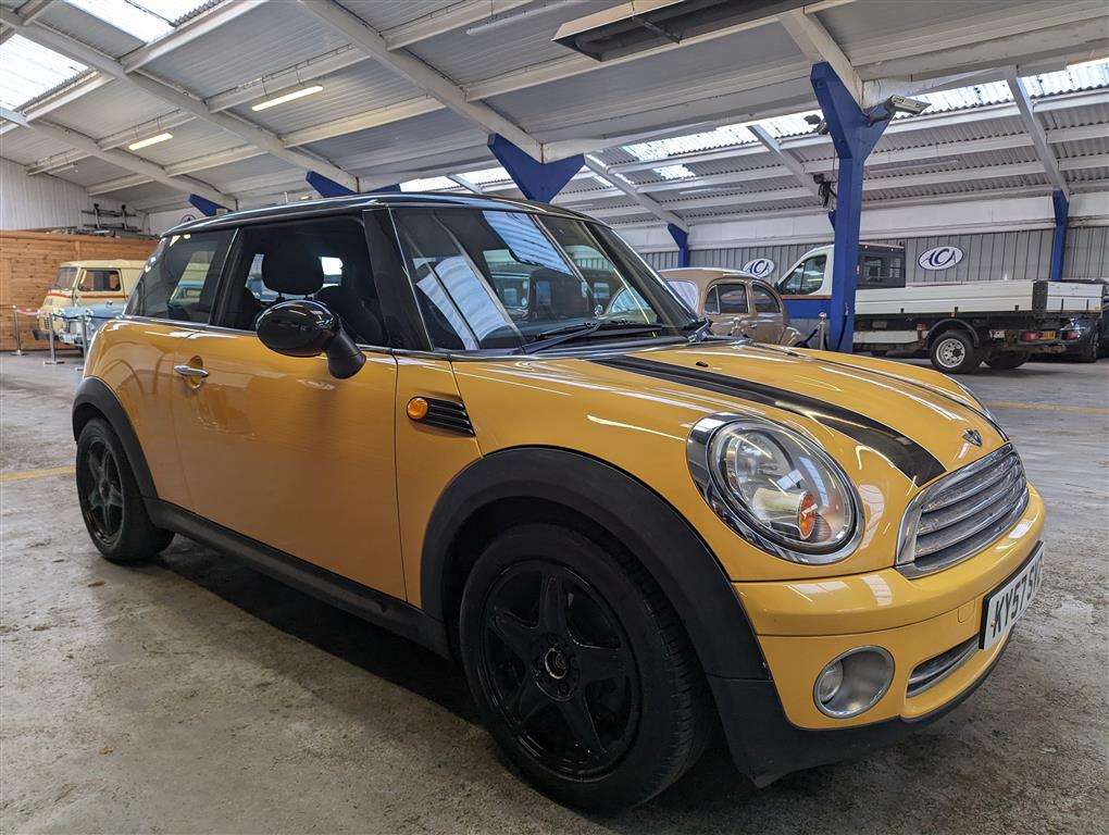 <p>2007 MINI COOPER</p>