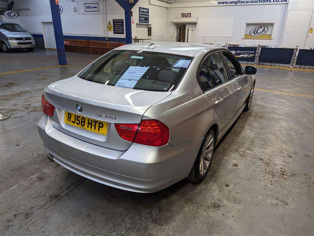 <p>2008 BMW 320D SE</p>