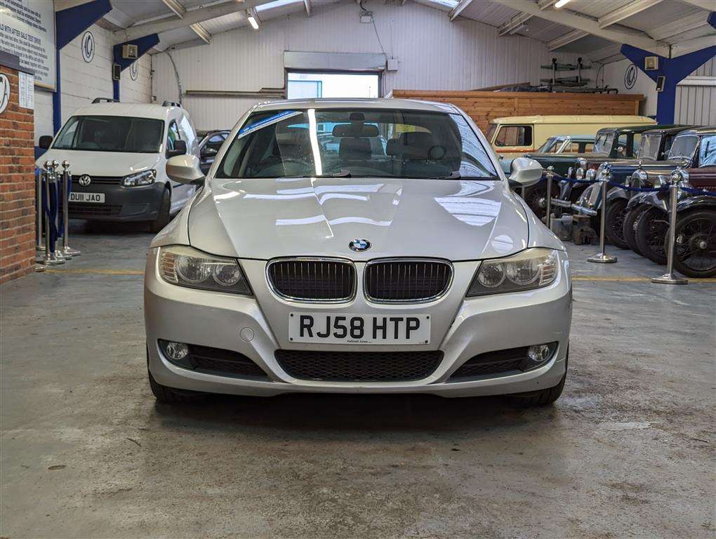 <p>2008 BMW 320D SE</p>