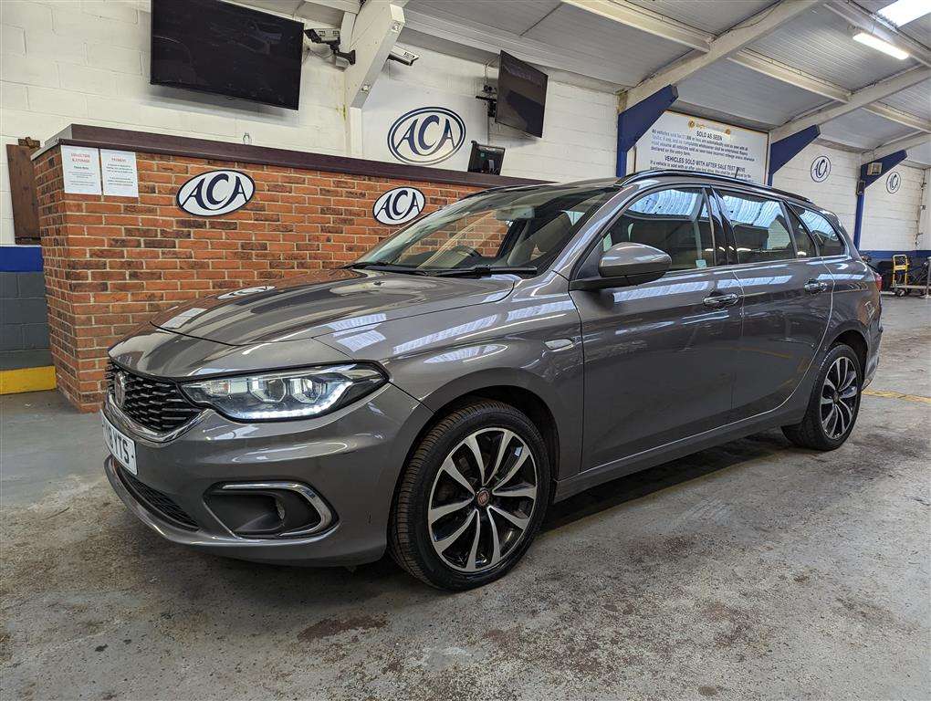 <p>2018 FIAT TIPO LOUNGE MULITJET</p>