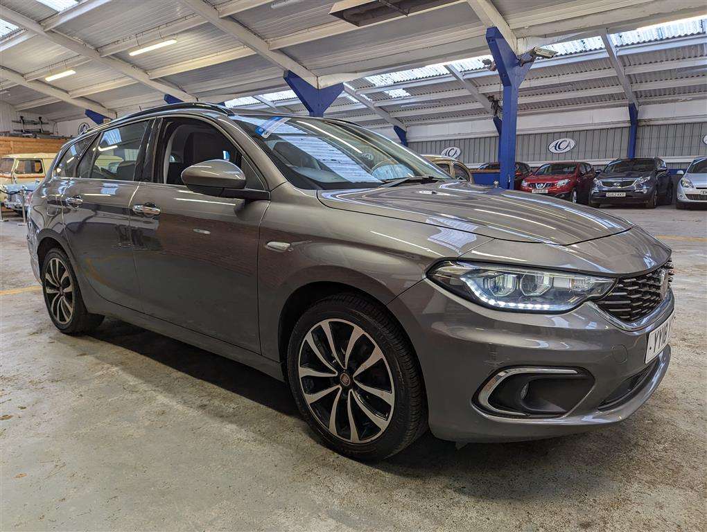 <p>2018 FIAT TIPO LOUNGE MULITJET</p>