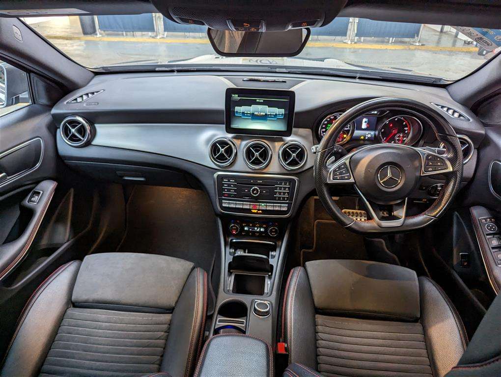 <p>2017 MERCEDES-BENZ GLA 220 AMG LINE PREM D 4</p>