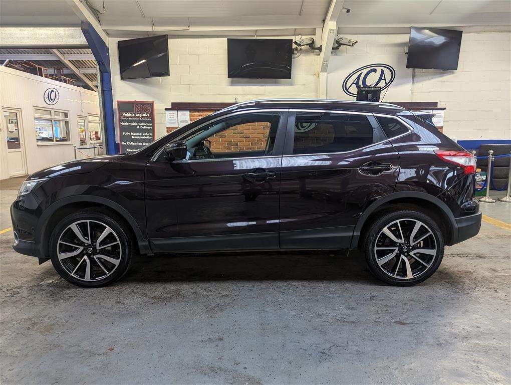 <p>2015 NISSAN QASHQAI TEKNA DCI</p>