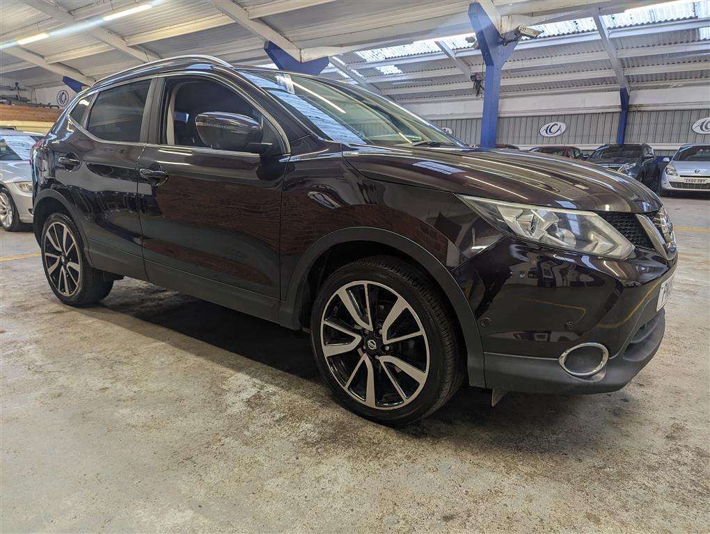 <p>2015 NISSAN QASHQAI TEKNA DCI</p>