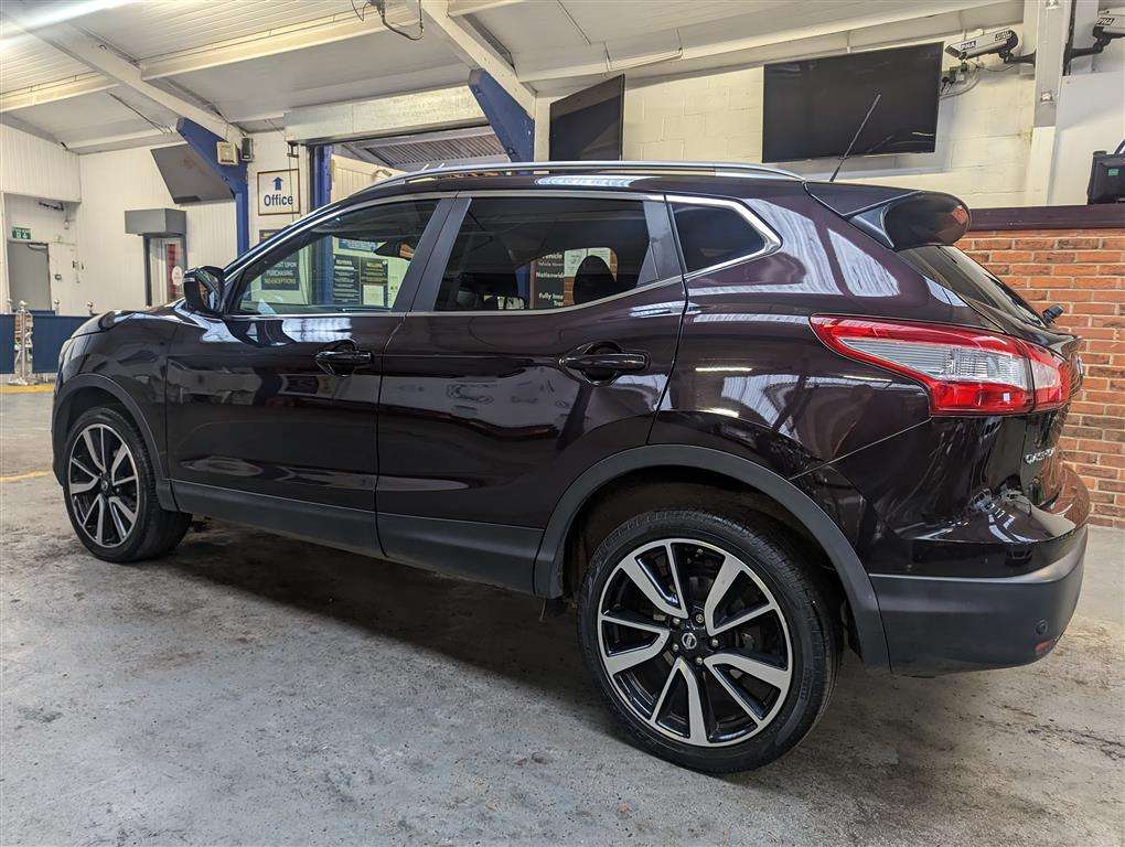 <p>2015 NISSAN QASHQAI TEKNA DCI</p>