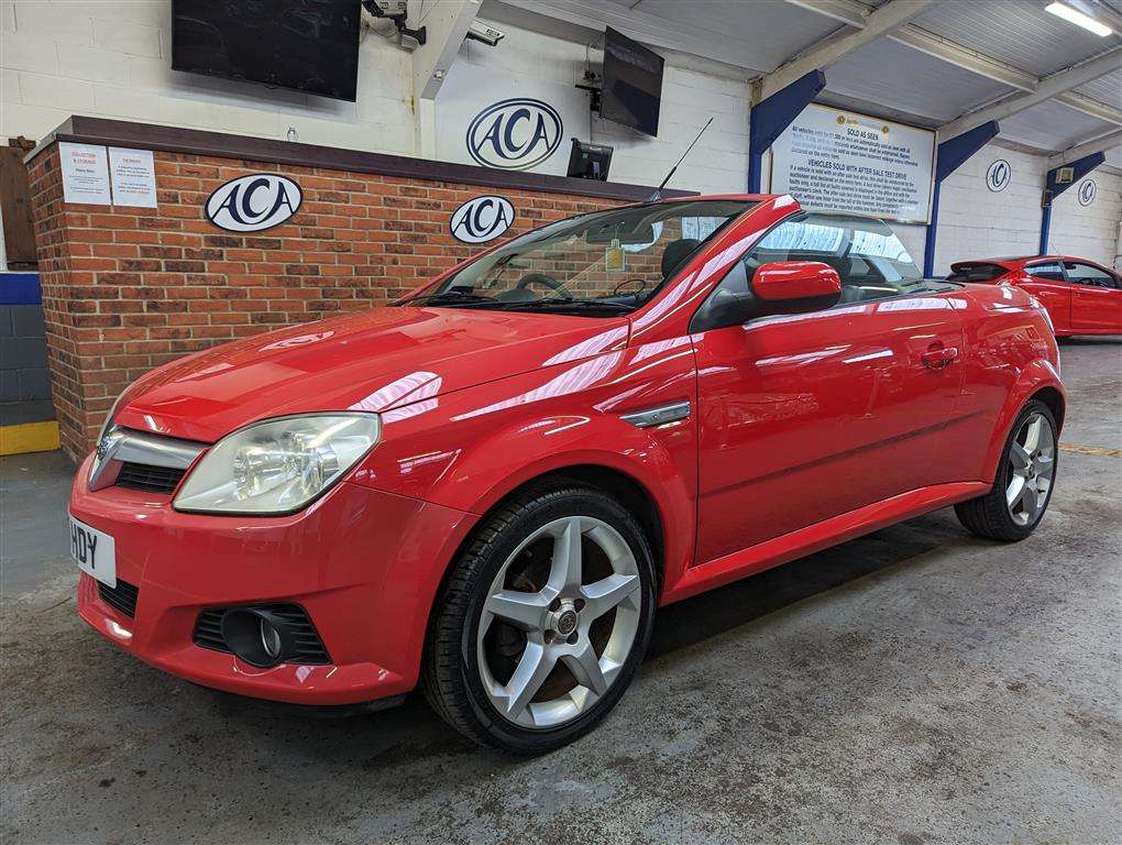 <p>2008 VAUXHALL TIGRA EXCLUSIV</p>