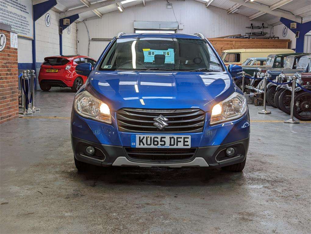 <p>2015 SUZUKI SX4 S-CROSS SZ-T DDIS</p>