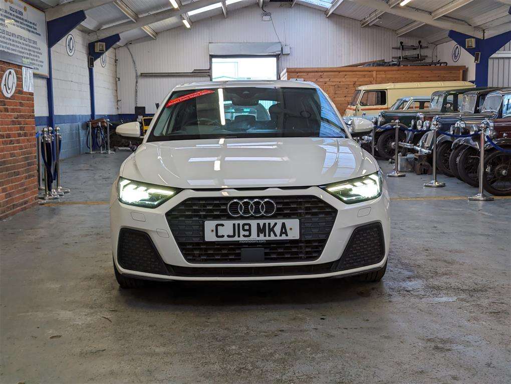 <p>2019 AUDI A1 SE 30 TFSI</p>