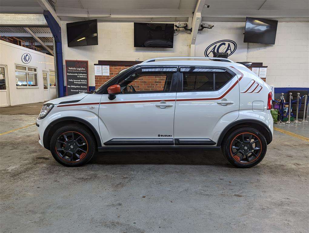 <p>2017 SUZUKI IGNIS SZ-T DUALJET</p>