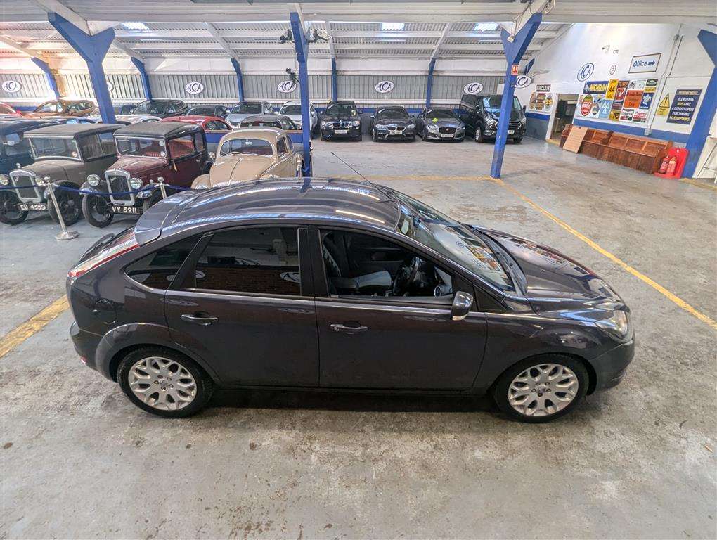 <p>2009 FORD FOCUS ZETEC 100</p>