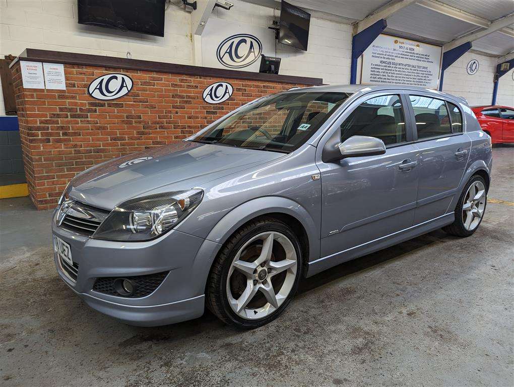 <p>2008 VAUXHALL ASTRA SRI</p>