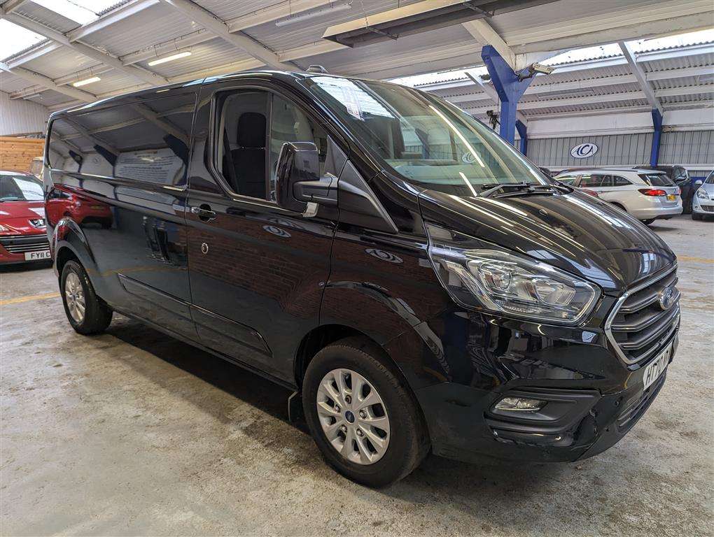 <p>2021 FORD TRANSIT CUSTOM 300LIMITD</p>