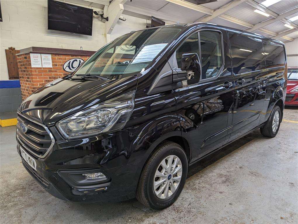 <p>2021 FORD TRANSIT CUSTOM 300LIMITD</p>