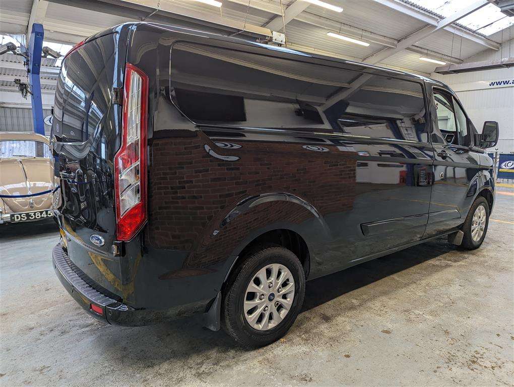 <p>2021 FORD TRANSIT CUSTOM 300LIMITD</p>