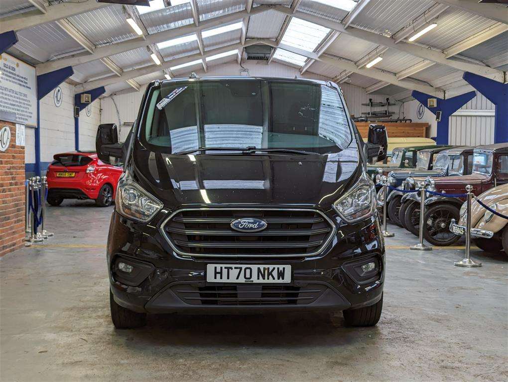 <p>2021 FORD TRANSIT CUSTOM 300LIMITD</p>