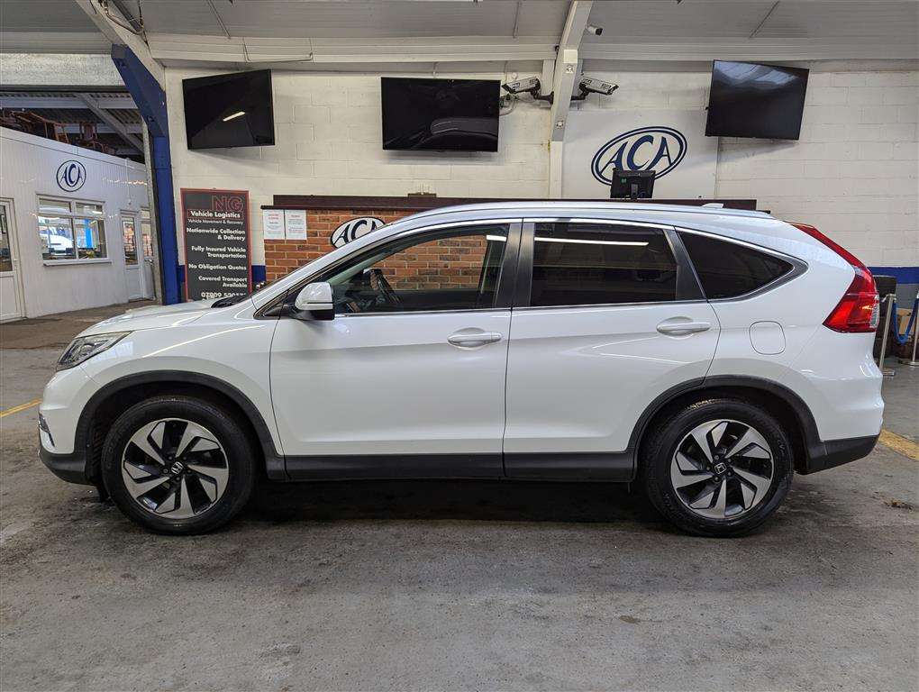 <p>2016 HONDA CR-V SR I-DTEC 4X2</p>