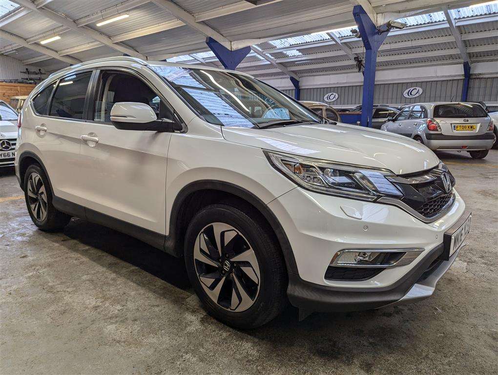 <p>2016 HONDA CR-V SR I-DTEC 4X2</p>