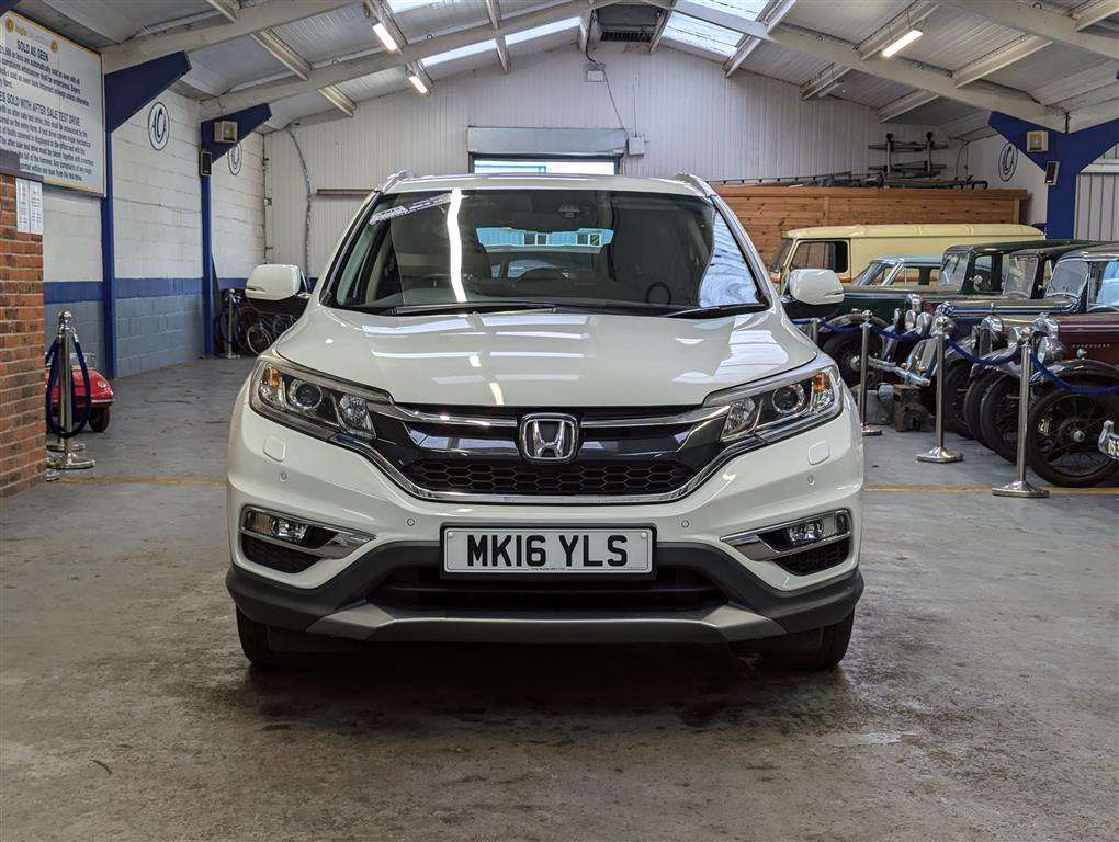 <p>2016 HONDA CR-V SR I-DTEC 4X2</p>