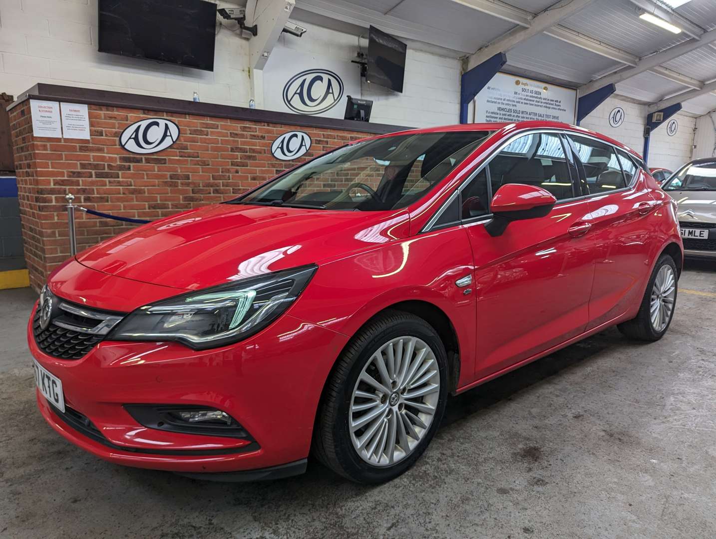 <p>2017 VAUXHALL ASTRA ELITE NAV CDTI BTUR</p>