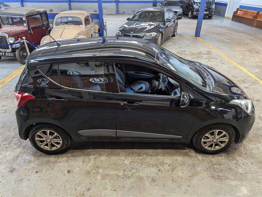 <p>2014 HYUNDAI I10 PREMIUM</p>