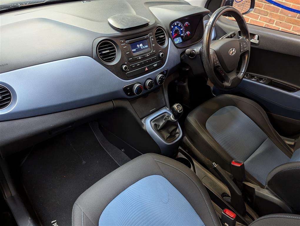 <p>2014 HYUNDAI I10 PREMIUM</p>