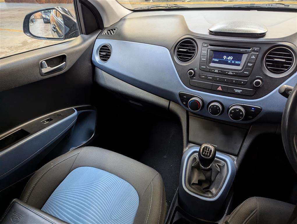 <p>2014 HYUNDAI I10 PREMIUM</p>