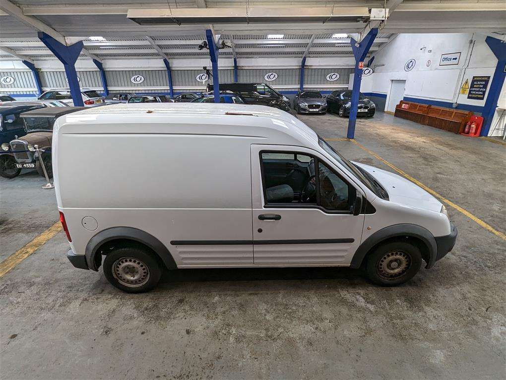 <p>2011 FORD TRAN CONNECT 90 T230</p>