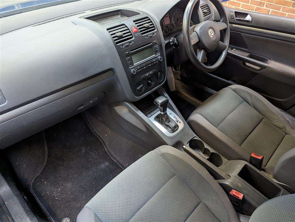 <p>2005 VOLKSWAGEN GOLF SE AUTO</p>