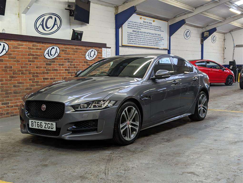 <p>2016 JAGUAR XE R-SPORT D AUTO</p>